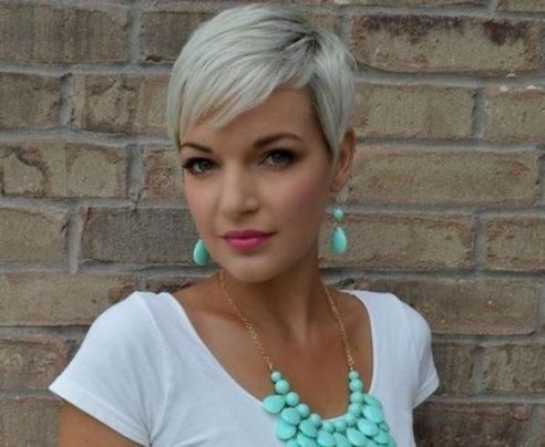 8-short-blonde-pixie-haircut-style-for-thick-hair